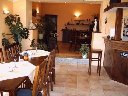 Gasthaus Ela Hotel Dahlewitz  ภายนอก รูปภาพ